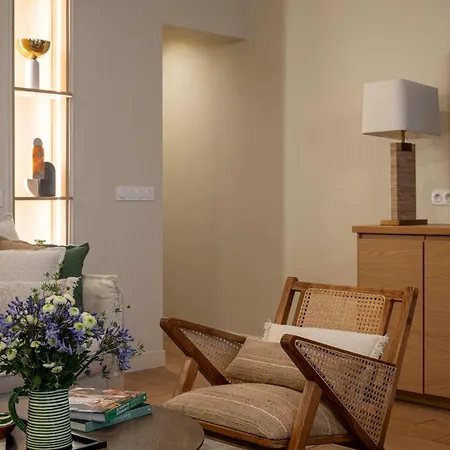 Paris Historic Center Marais Up To 7 People & Ac